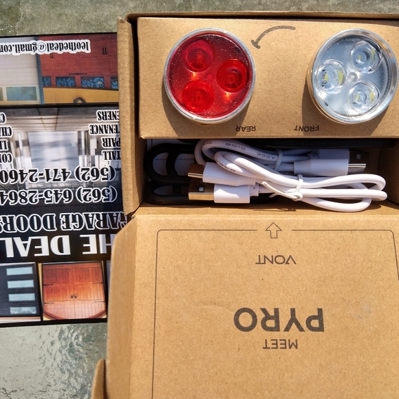 Bike lights - Picture 2 of 3